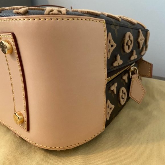 Authentic Louis Vuitton Limited Edition Deauville Tuffetage - Picture 9 of 10